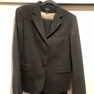 Express dark gray suit set